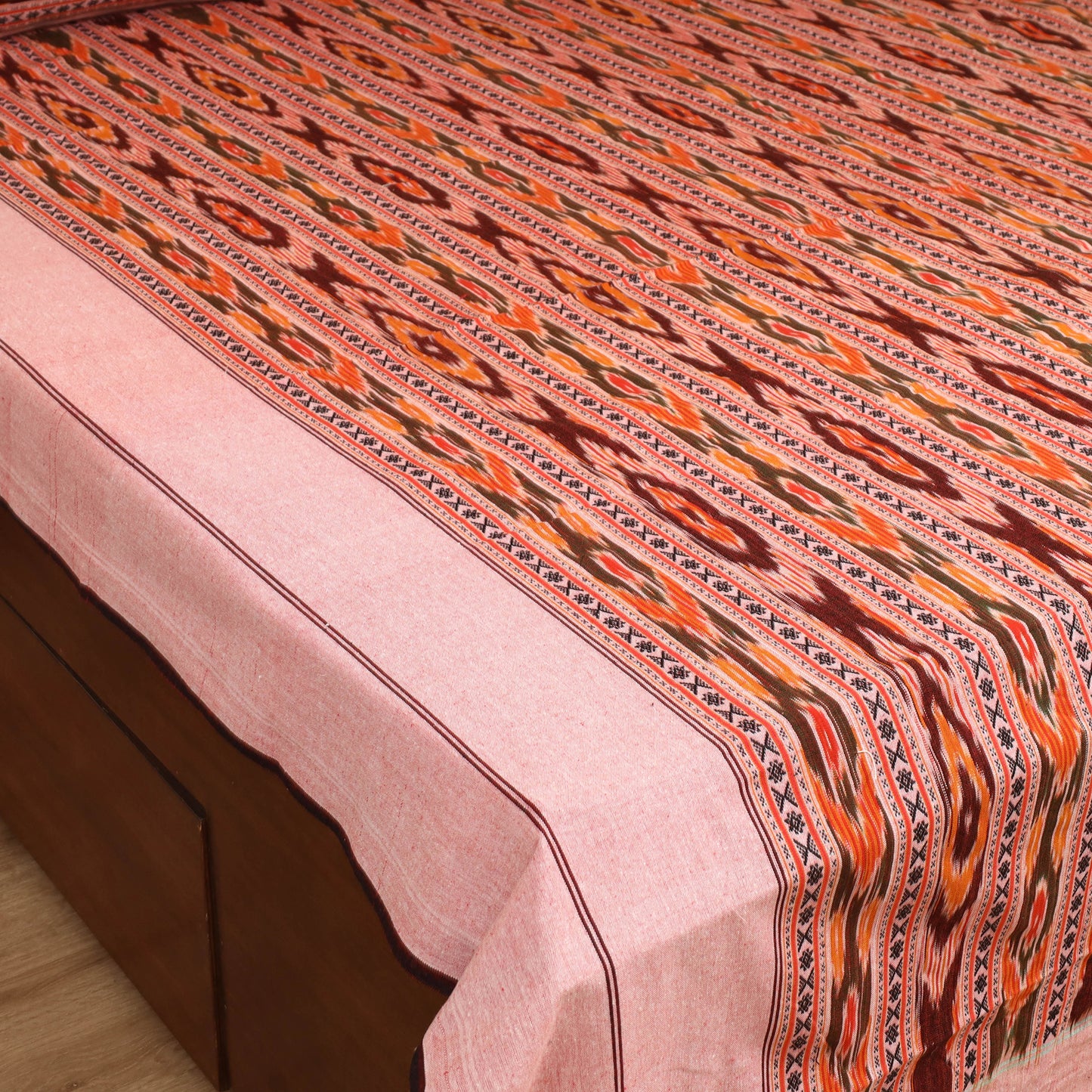 Pochampally Dabi Ikat Cotton Double Bedsheet Set (108 x 90 in) 08