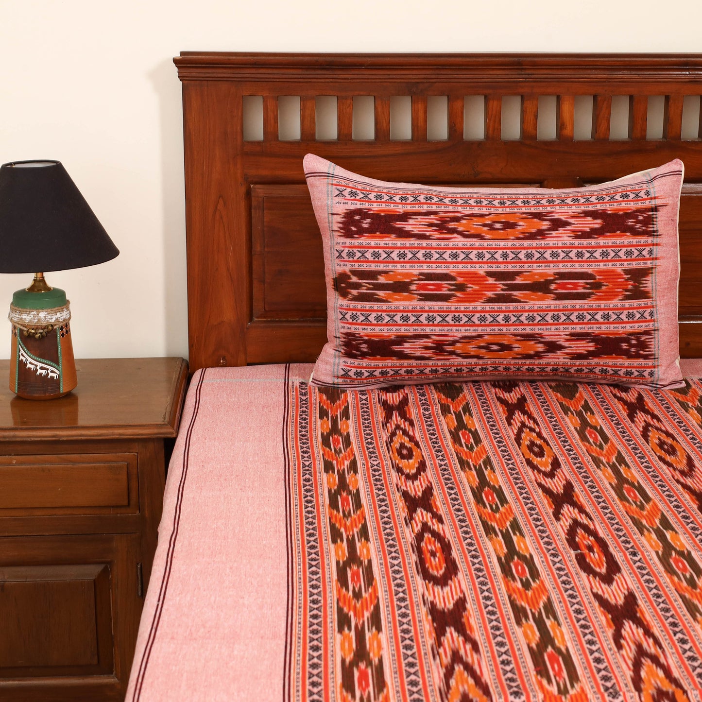 Pochampally Dabi Ikat Cotton Double Bedsheet Set (108 x 90 in) 08
