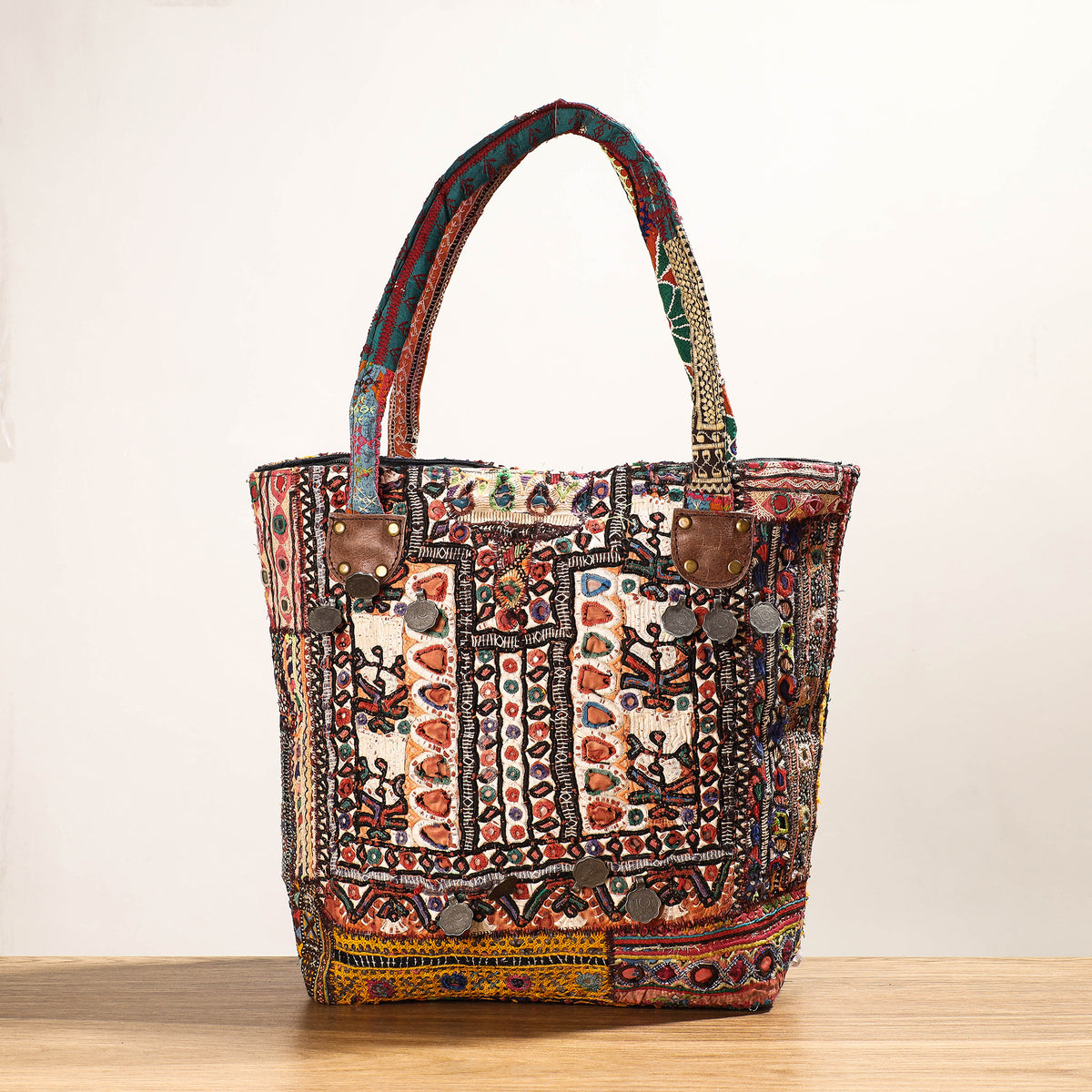 embroidery shoulder bag