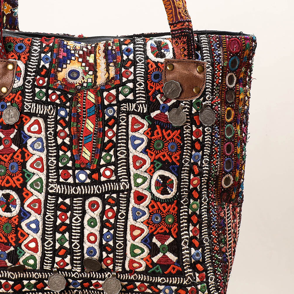 embroidery shoulder bag