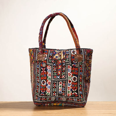 embroidery shoulder bag