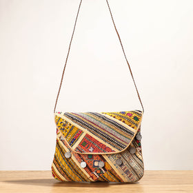  Banjara Vintage Embroidery Mirror & Coin Work Sling Bag Online at iTokri.com 