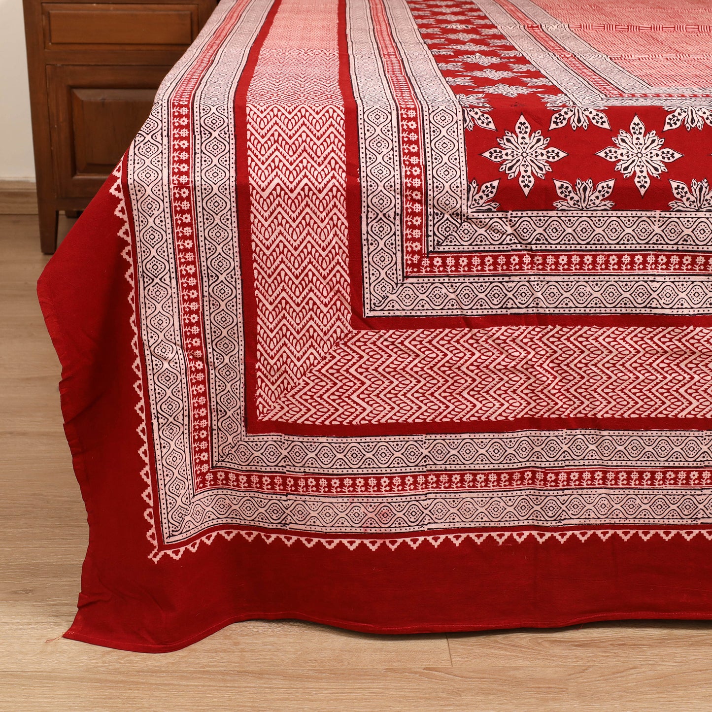 Bagh Hand Block Print Cotton Double Bedsheet (108 x 90 in) 02