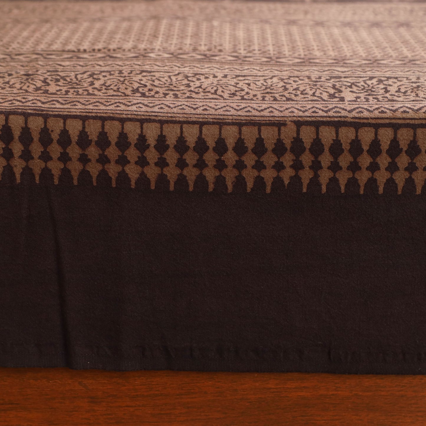 Bagh Hand Block Print Cotton Double Bedsheet (108 x 90 in) 04