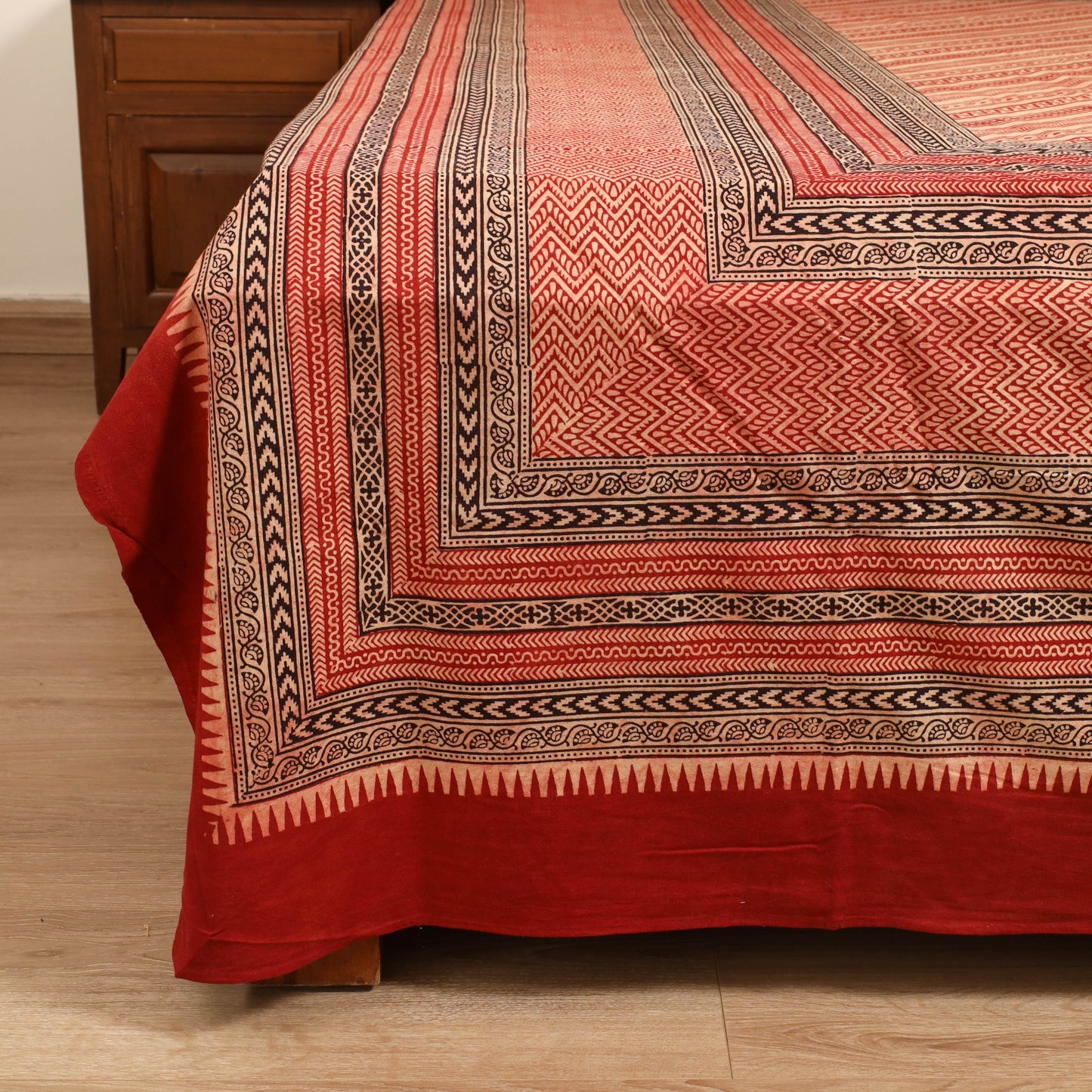 Bagh Hand Block Print Cotton Double Bedsheet (108 x 90 in) 05