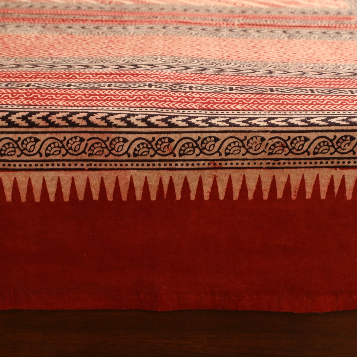 Bagh Hand Block Print Cotton Double Bedsheet (108 x 90 in) 05