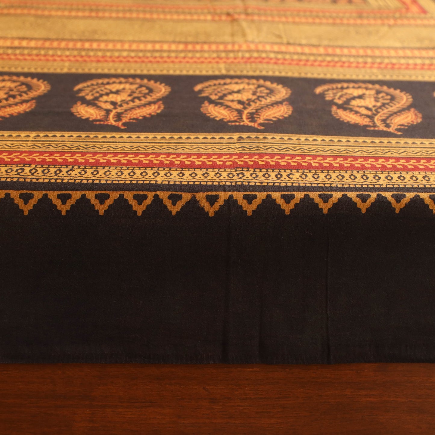 Bagh Hand Block Print Cotton Double Bedsheet (108 x 90 in) 07