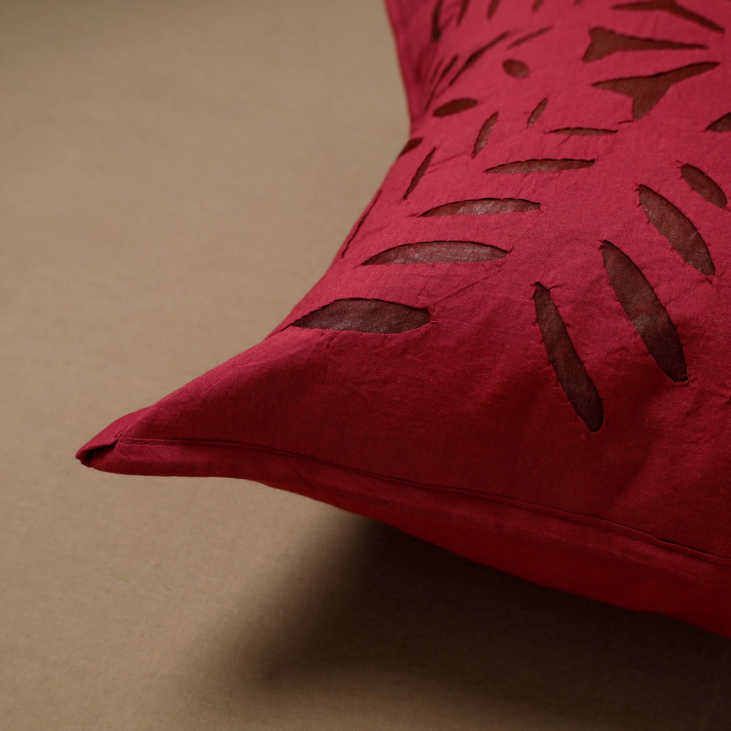 Barmer Applique Cutwork Cushion Cover (16 x 16 in) 28