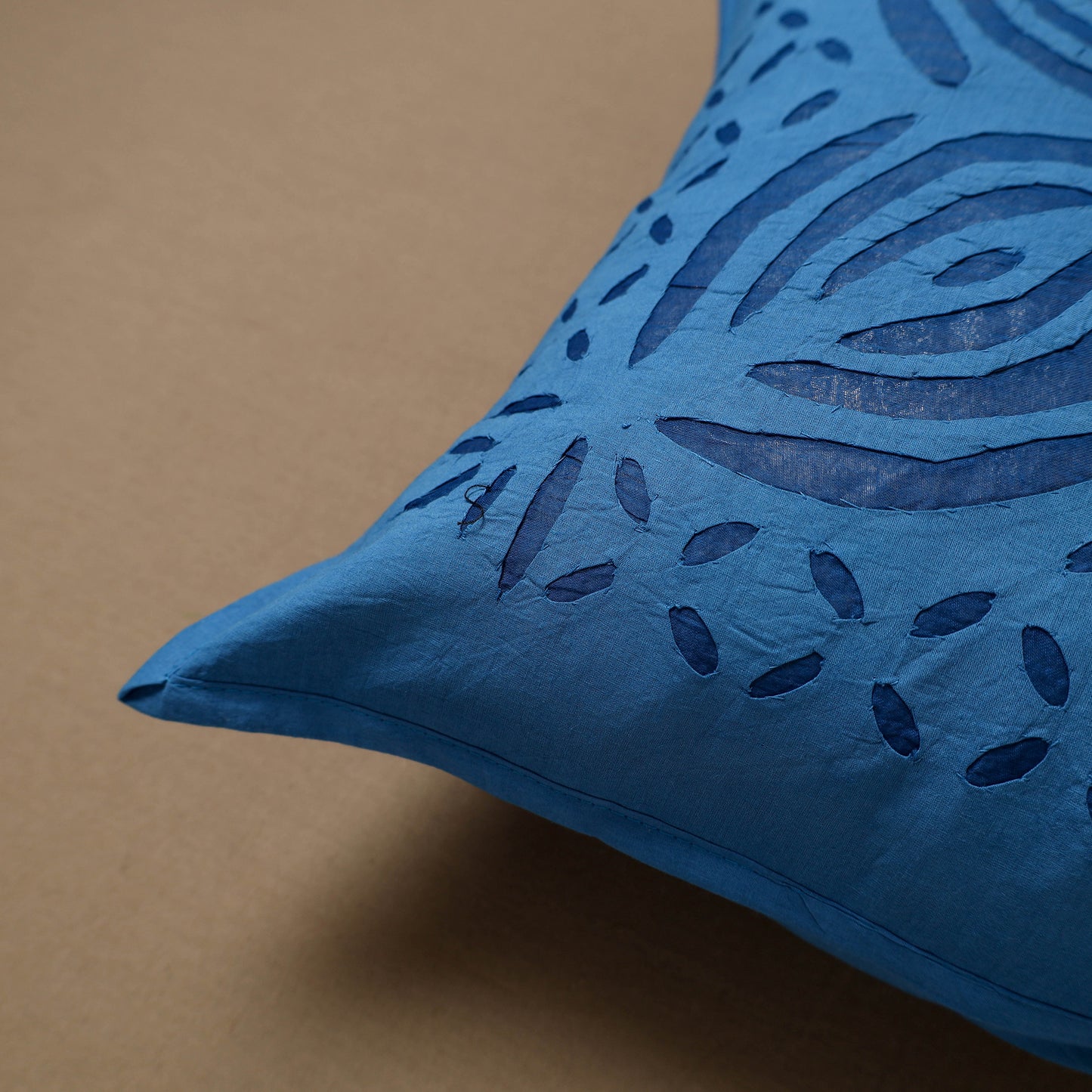 Barmer Applique Cutwork Cushion Cover (16 x 16 in) 07