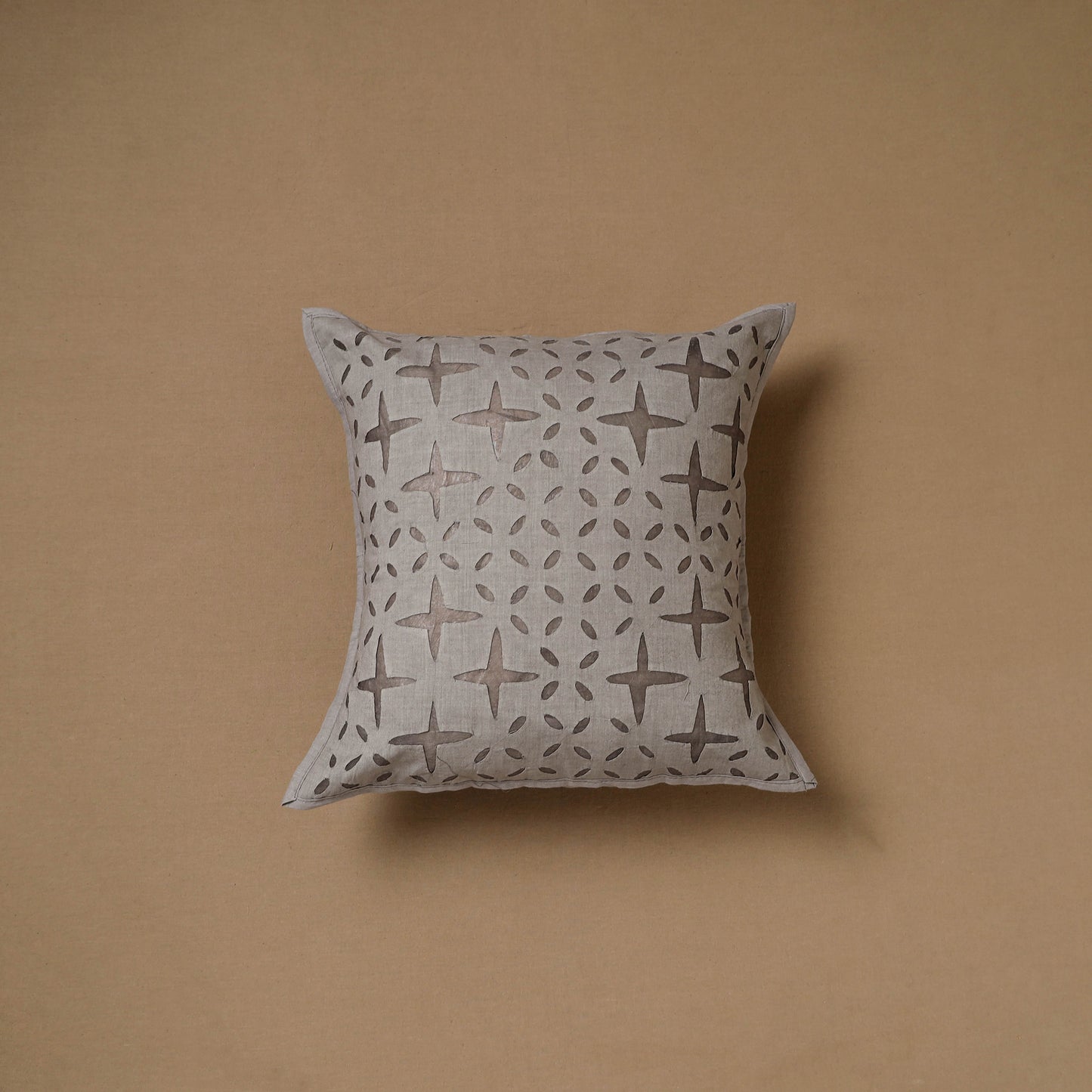 Barmer Applique Cutwork Cushion Cover (16 x 16 in) 05