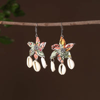 Noor Fabart Phool Kali Shell Earrings