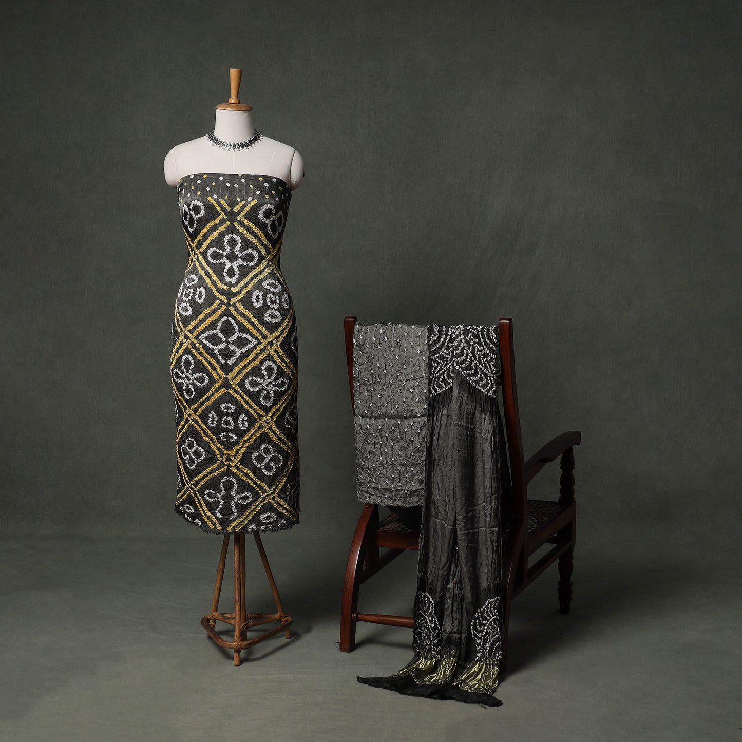 Kutch Bandhani Tie-Dye Modal Silk Unstitched Dress Material Suit Set 08