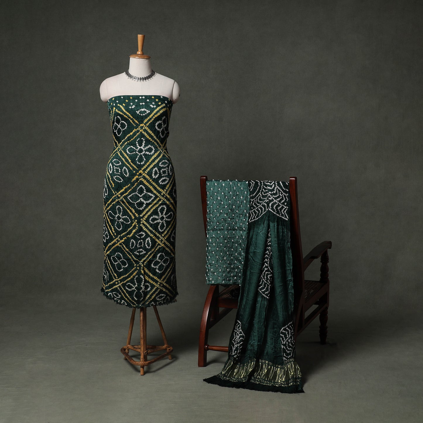 Kutch Bandhani Tie-Dye Modal Silk Unstitched Dress Material Suit Set 34