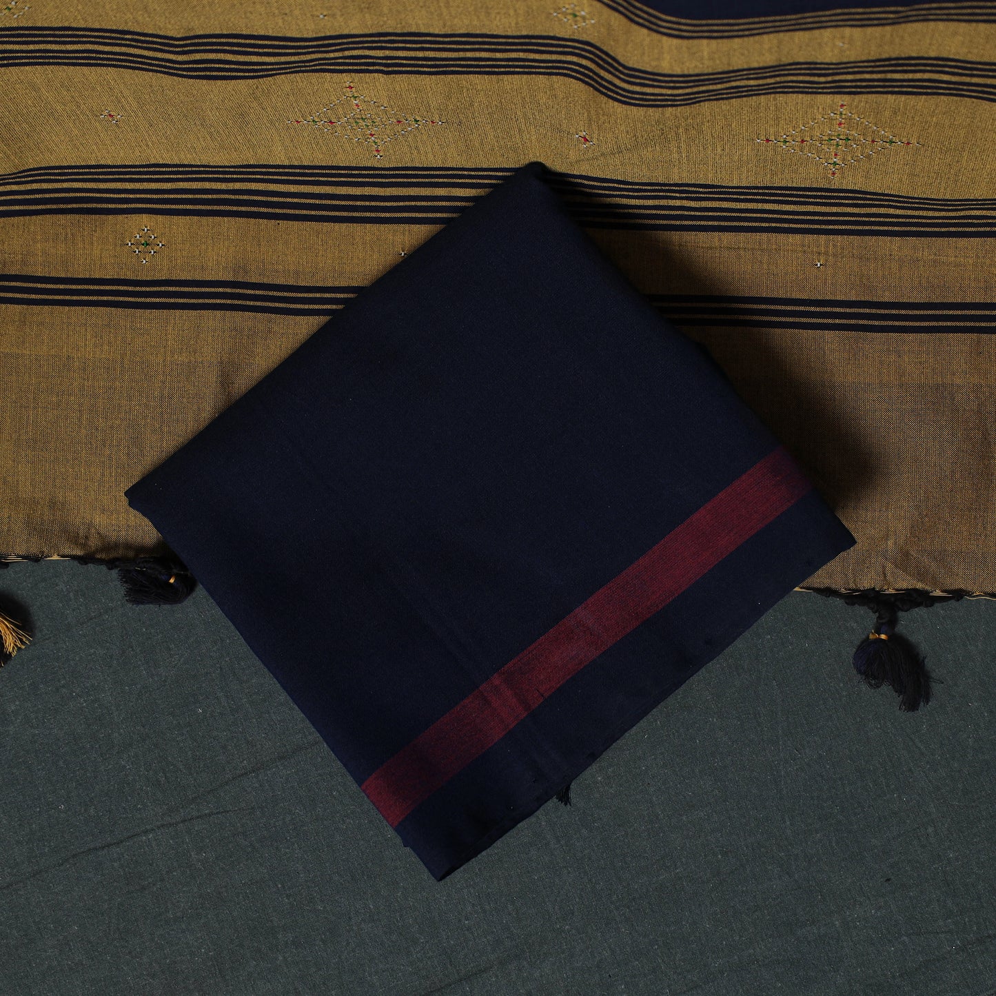 Handwoven Tangaliya Cotton 3pc Unstitched Dress Material Suit Set 01