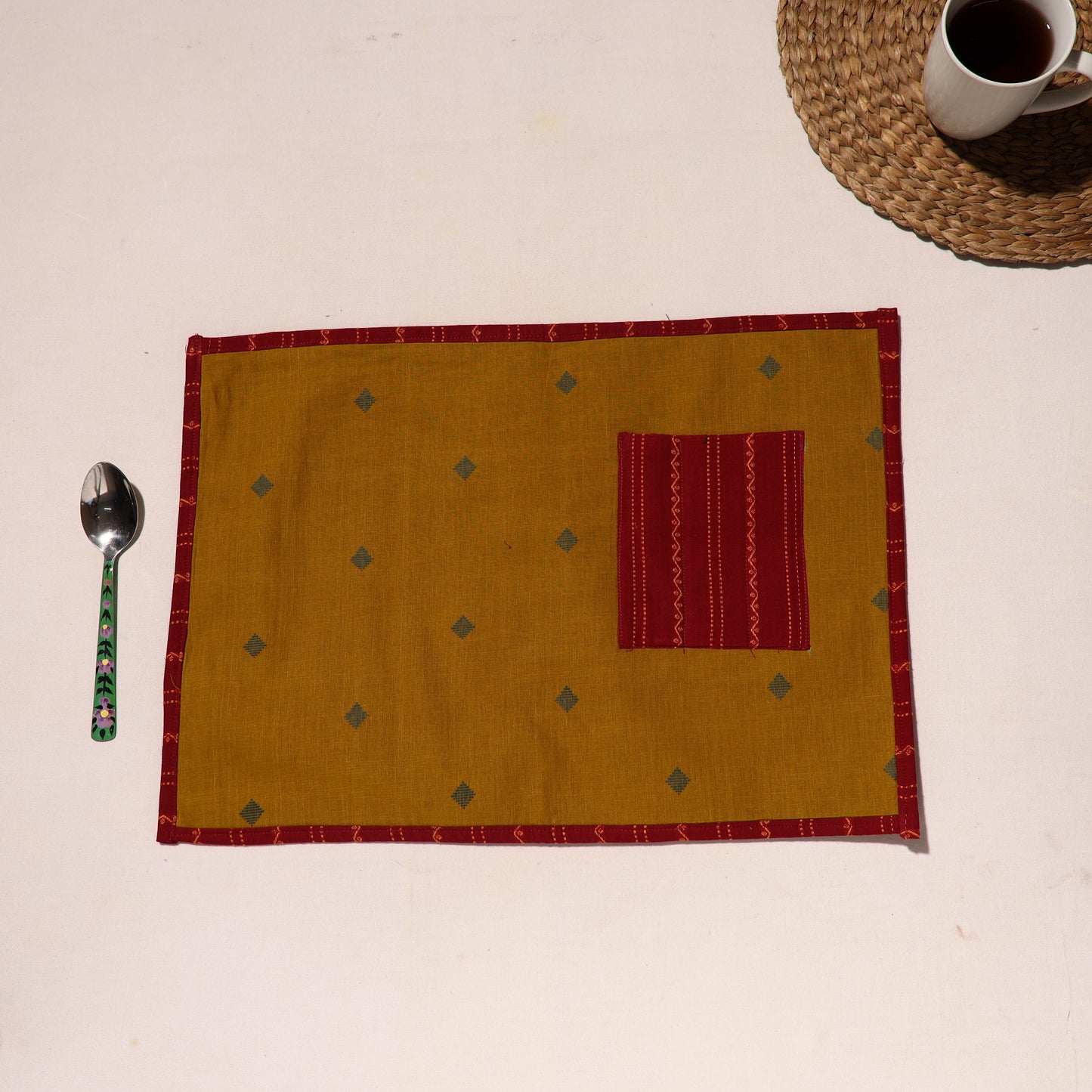 Handcrafted Jacquard Table Mat With Pocket 03