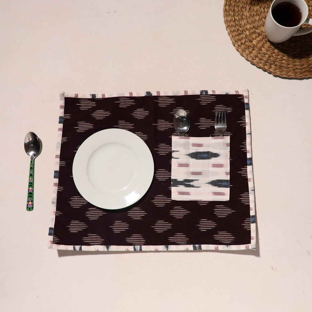 Handcrafted Ikat Table Mat With Pocket 08