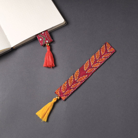 Kantha Embroidery Fabric Bookmark with Tassel 08