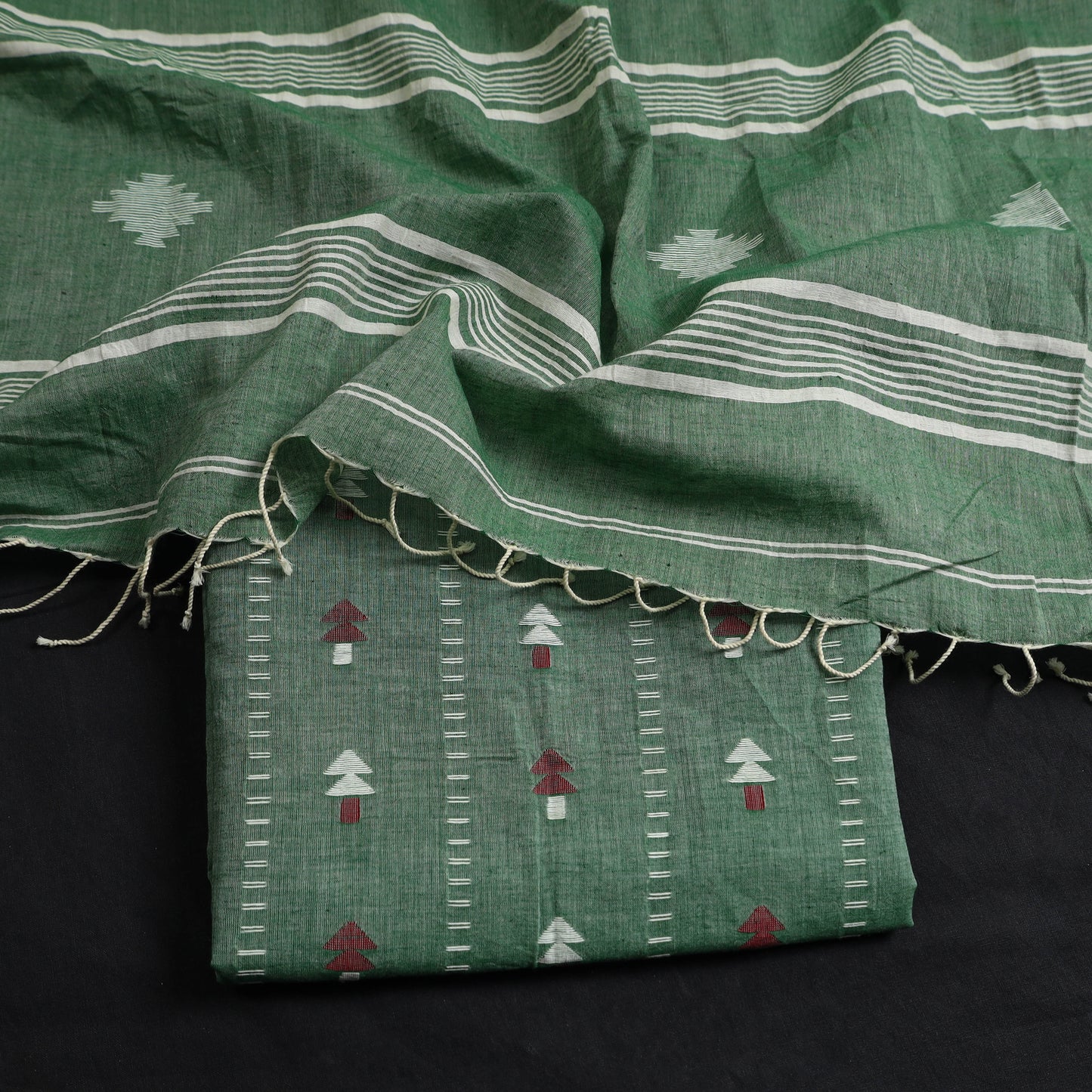 Green - 2pc Handloom Bengal Jamdani Cotton Dress Material 02