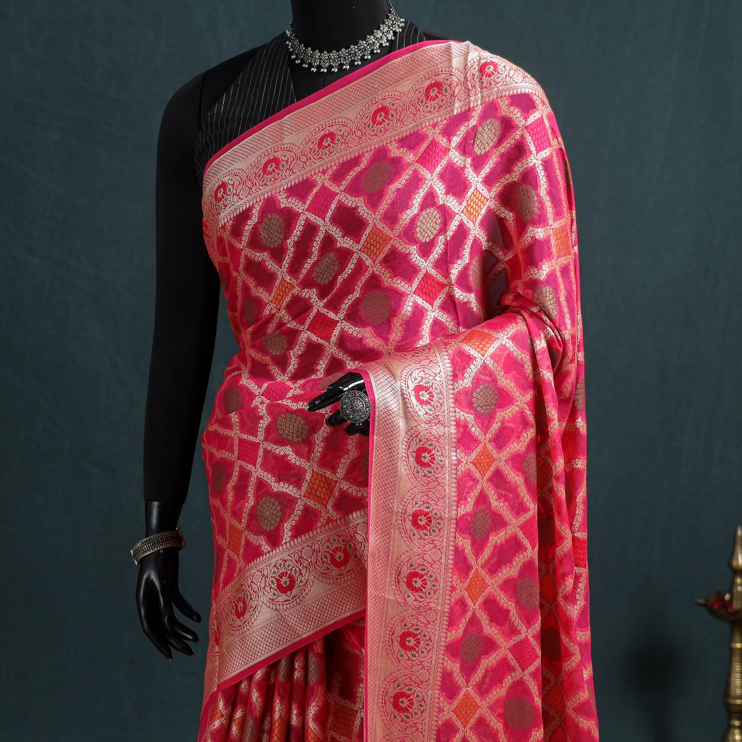 Banarasi Pure Handwoven Georgette Meena Buti Zari Jaal Work Saree 07