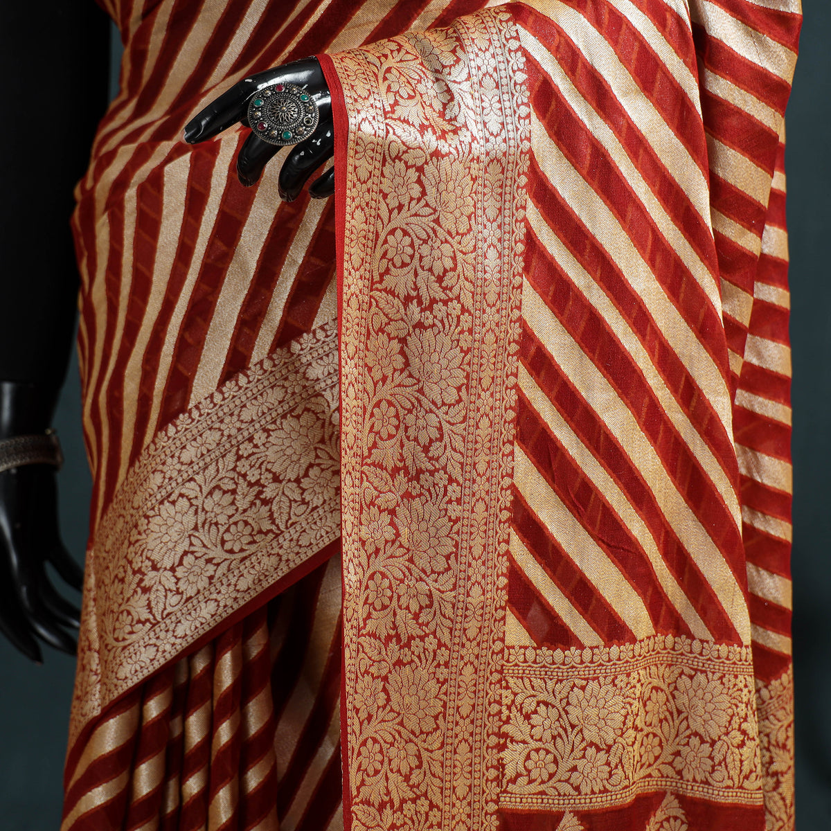 Red - Banarasi Pure Handwoven Georgette Zari Work Saree 05
