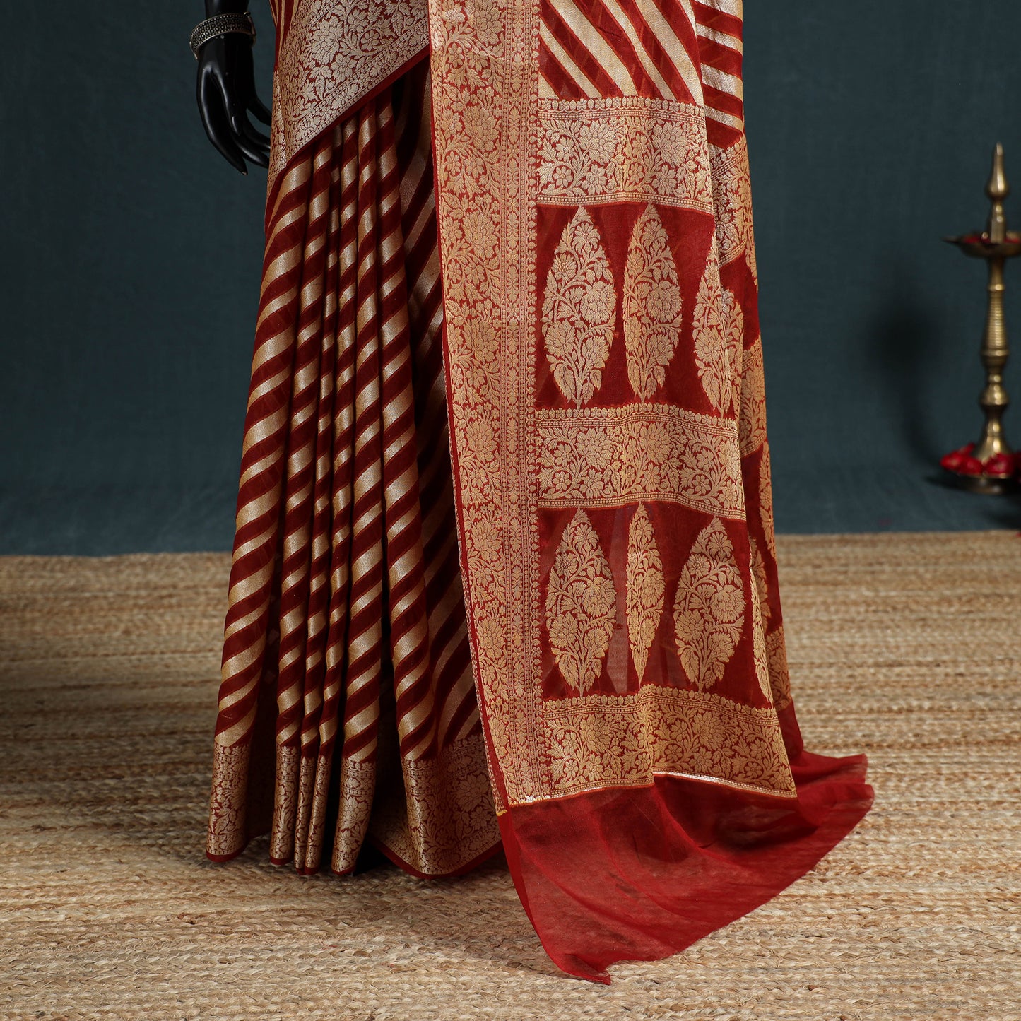 Red - Banarasi Pure Handwoven Georgette Zari Work Saree 05