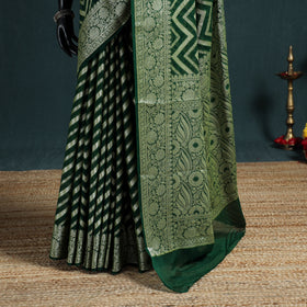 Banarasi Pure Handwoven Georgette Meena Buti Zari Jaal Work Saree 09