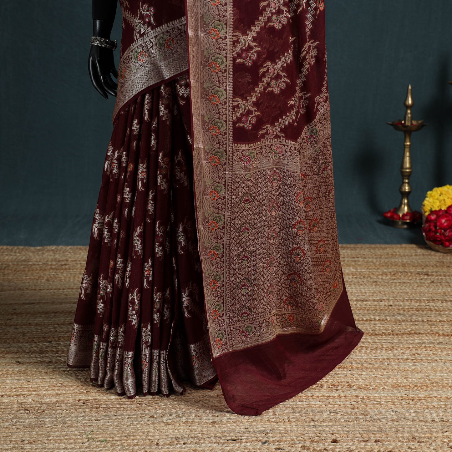Banarasi Pure Handwoven Georgette Meena Buti Zari Jaal Work Saree 13