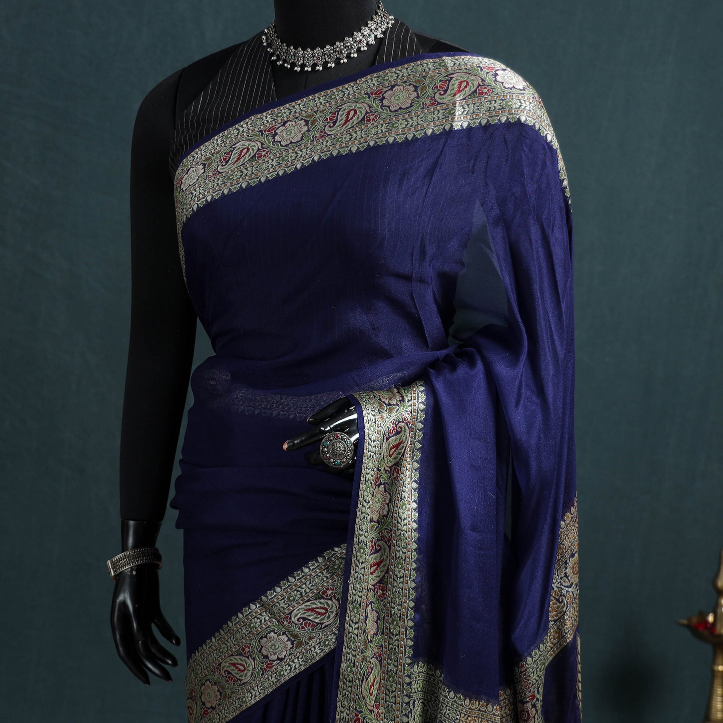 Banarasi Pure Handwoven Georgette Meena Buti Zari Jaal Work Saree 16