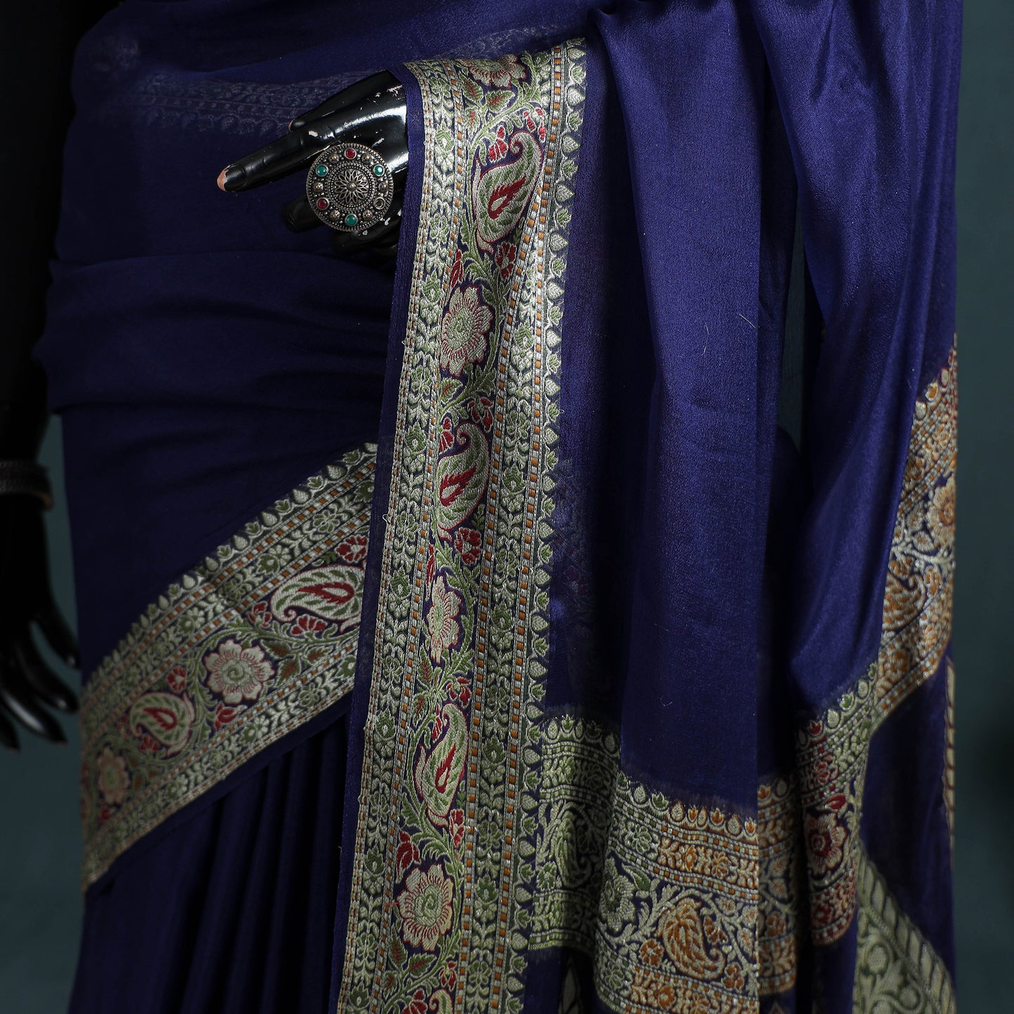 Banarasi Pure Handwoven Georgette Meena Buti Zari Jaal Work Saree 16