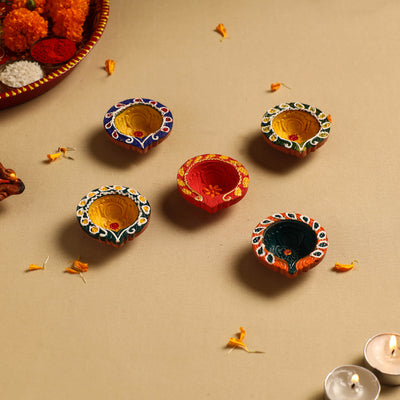 Buy Diwali Decor Handpainted Clay Diya (Set Of 5)