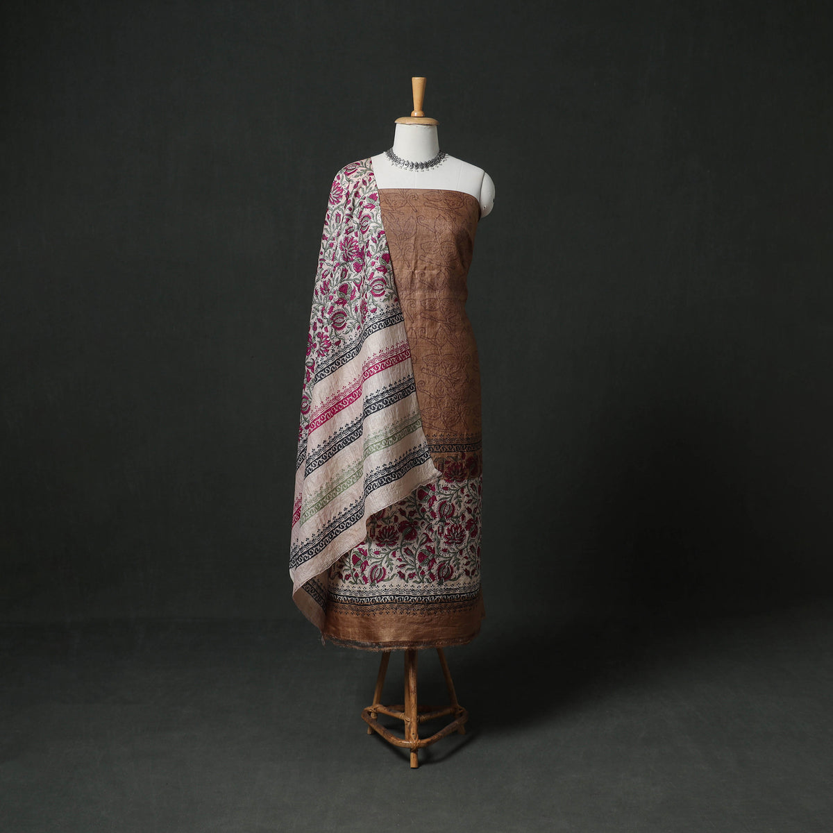 Pure Handloom Tussar Silk Sanganeri Block Print Unstitched Dress Material: Kurta with Dupatta 09