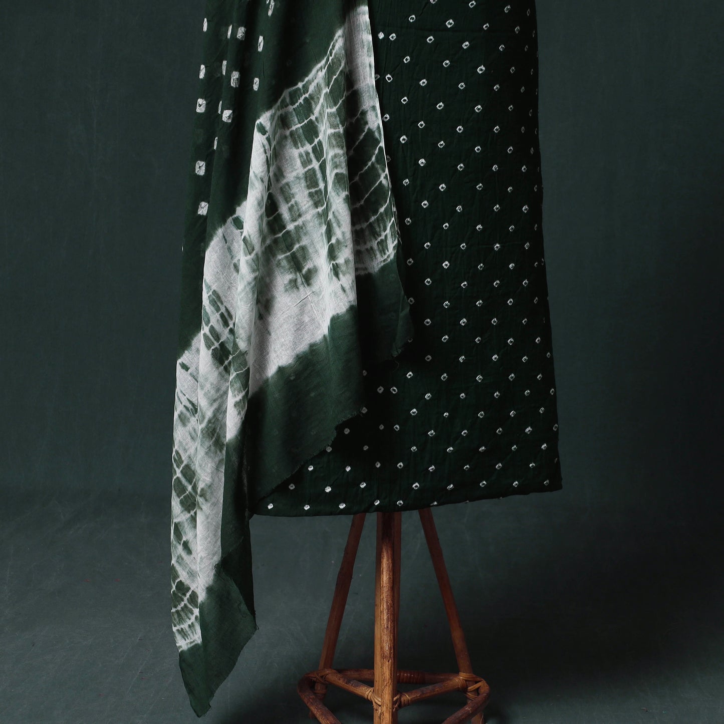 Bandhani Cotton Unstitched Dress Material: Kurta & Dupatta with Earrings 13