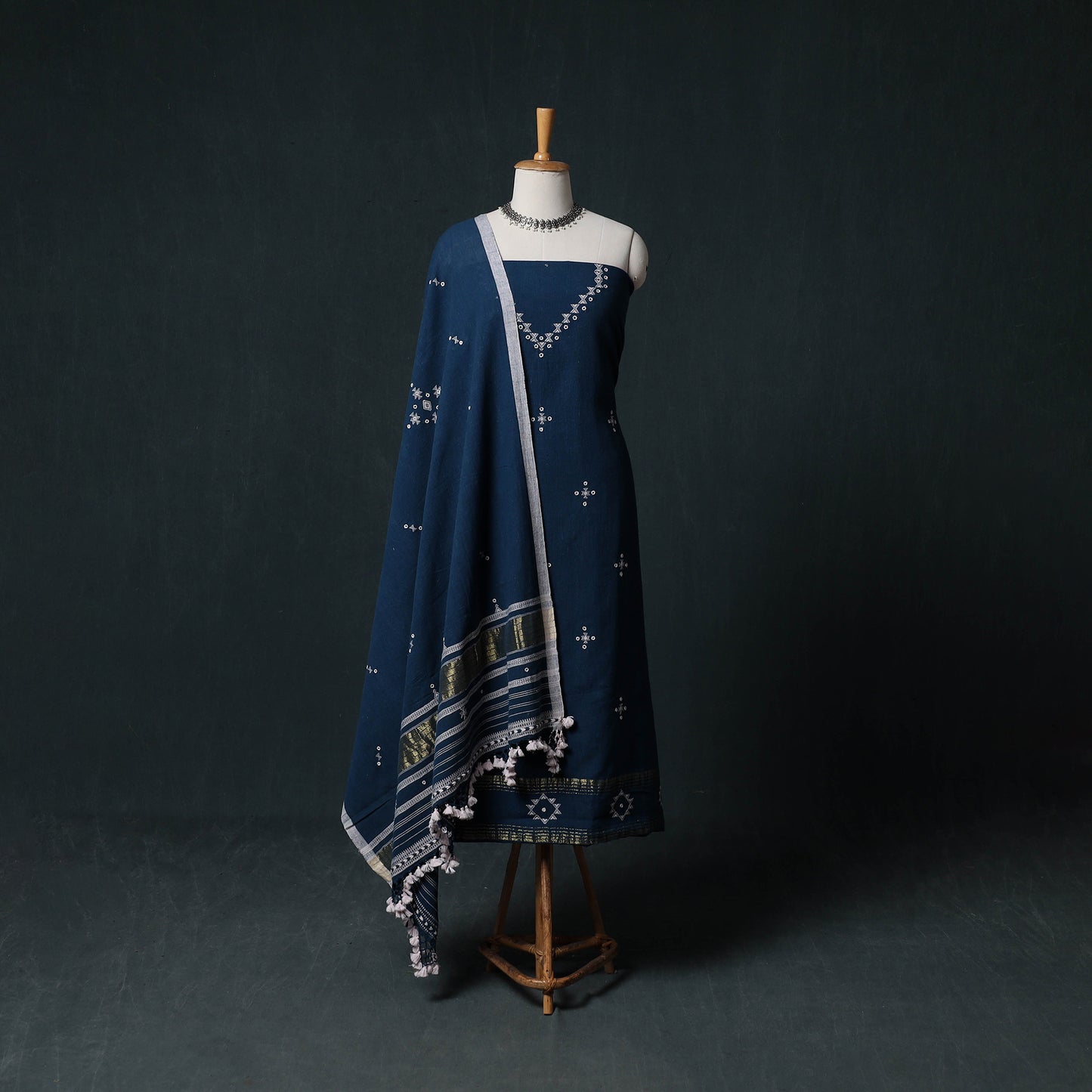 Kutch Handwoven Mirror Work Kala Cotton 3pc Unstitched Dress Material Suit Set 05