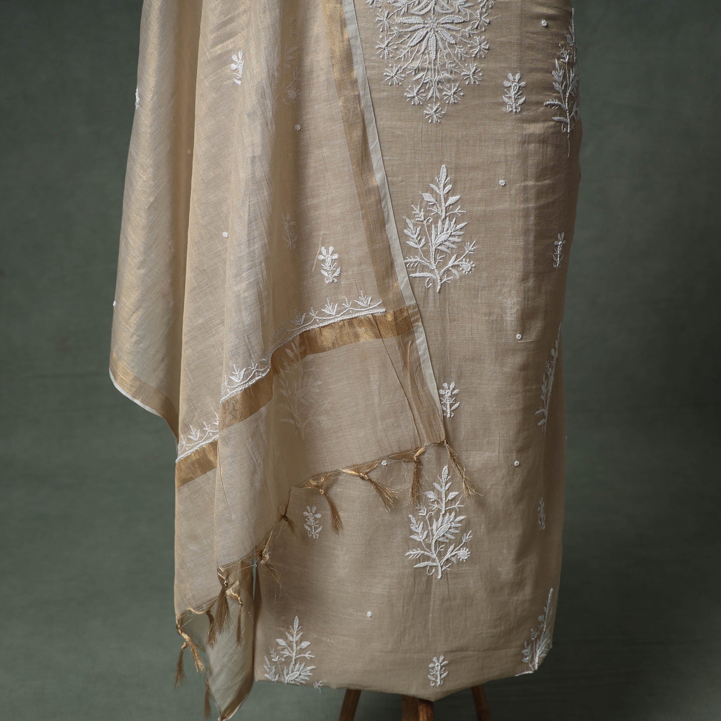 Lucknowi Chikankari Beadwork Tissue Zari Silk Unstitched Dress Material: Kurta with Dupatta 01