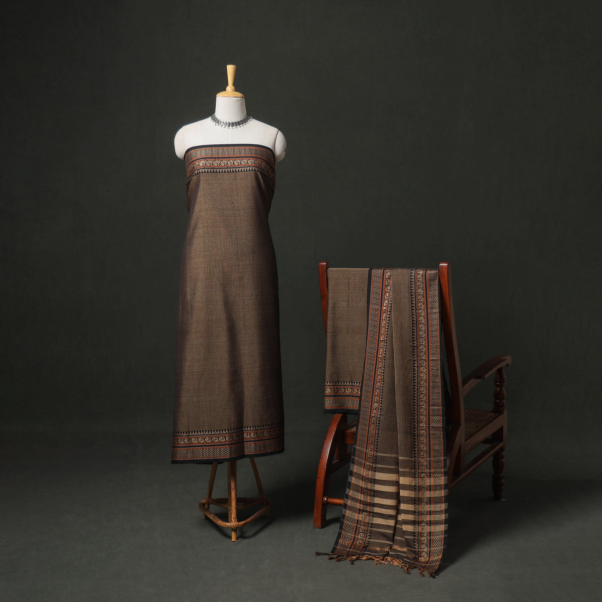 Dharwad Cotton Plain Thread Border Unstitched Dress Material: Kurta, Bottom & Dupatta 16