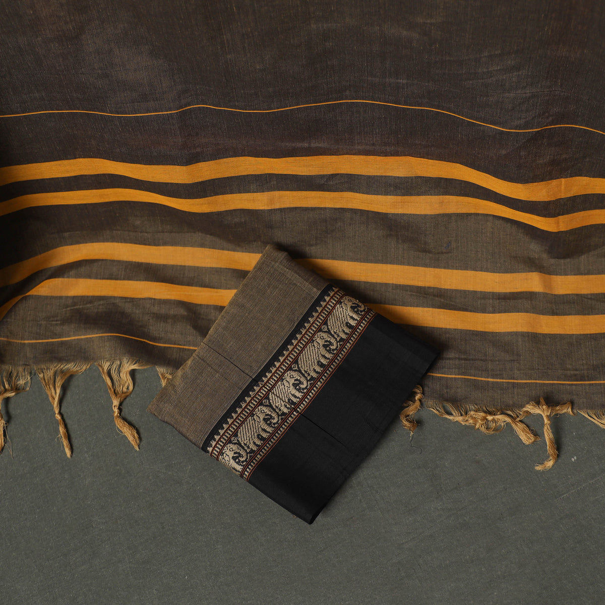 Dharwad Cotton Plain Thread Border Unstitched Dress Material: Kurta, Bottom & Dupatta 17