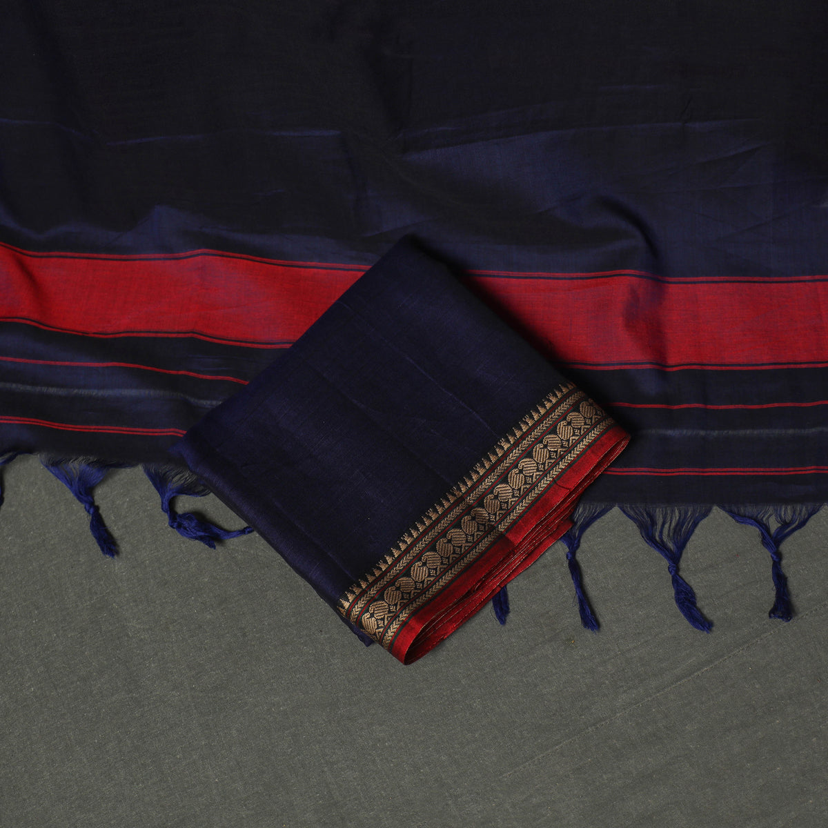 Dharwad Cotton Plain Thread Border Unstitched Dress Material: Kurta, Bottom & Dupatta 29