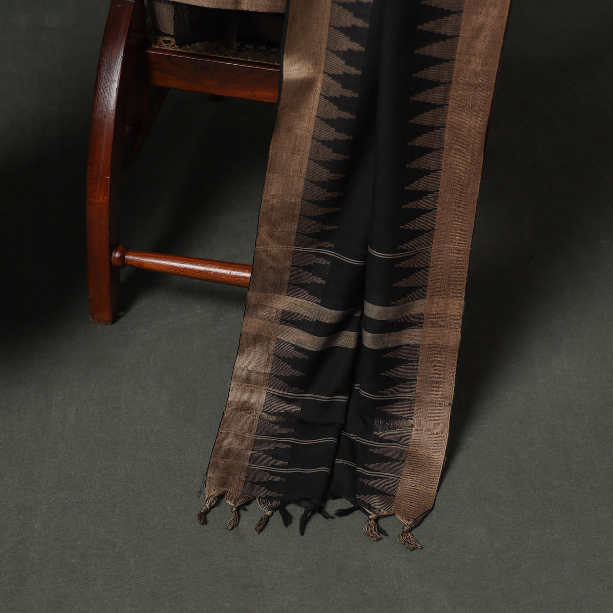 Dharwad Cotton Plain Thread Border Unstitched Dress Material: Kurta, Bottom & Dupatta 72