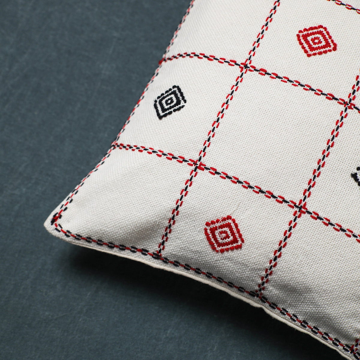 Toda Hand Embroidered Cushion Cover (12 x 12 in) 01