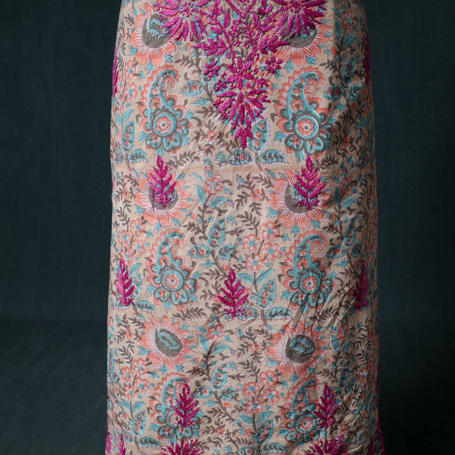 Lucknowi Chikankari Hand Embroidered Cotton Unstitched Kurta Material (2.7M) 30