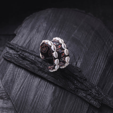 Black - Fabart Mirror Shell Work Handmade Cuff Bracelet (Adjustable) 01