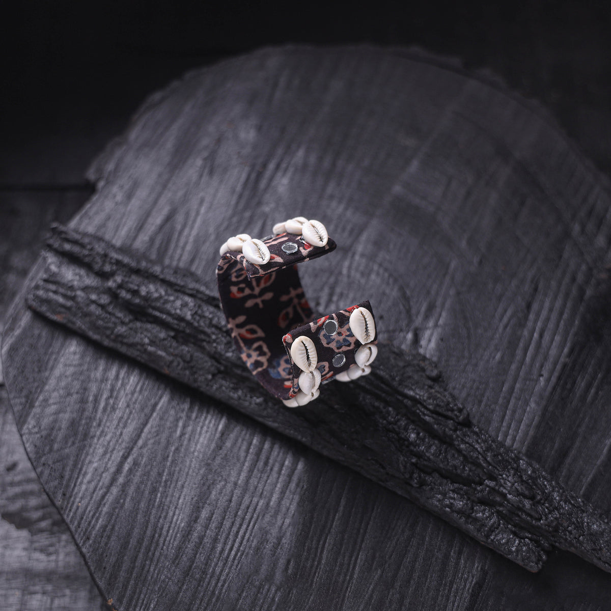 Fabart Mirror Shell Work Handmade Cuff Bracelet (Adjustable) 01