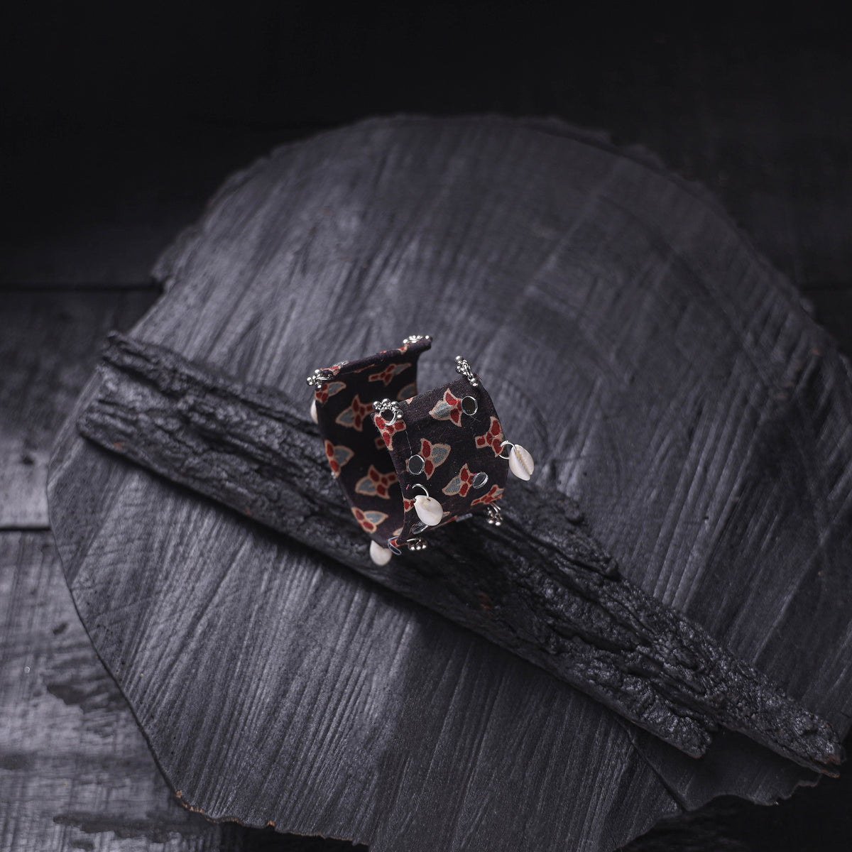 Fabart Ghungroo Shell Work Handmade Cuff Bracelet (Adjustable) 03