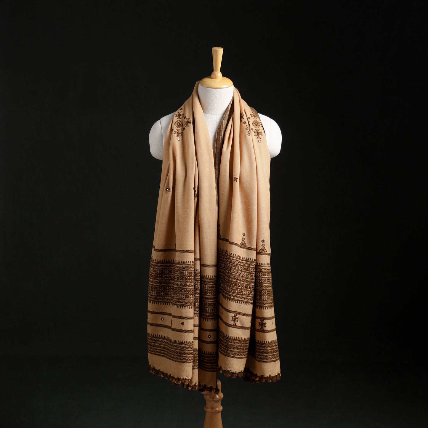Kutch Handwoven Mirror Work Acrylic Wool Shawl 01