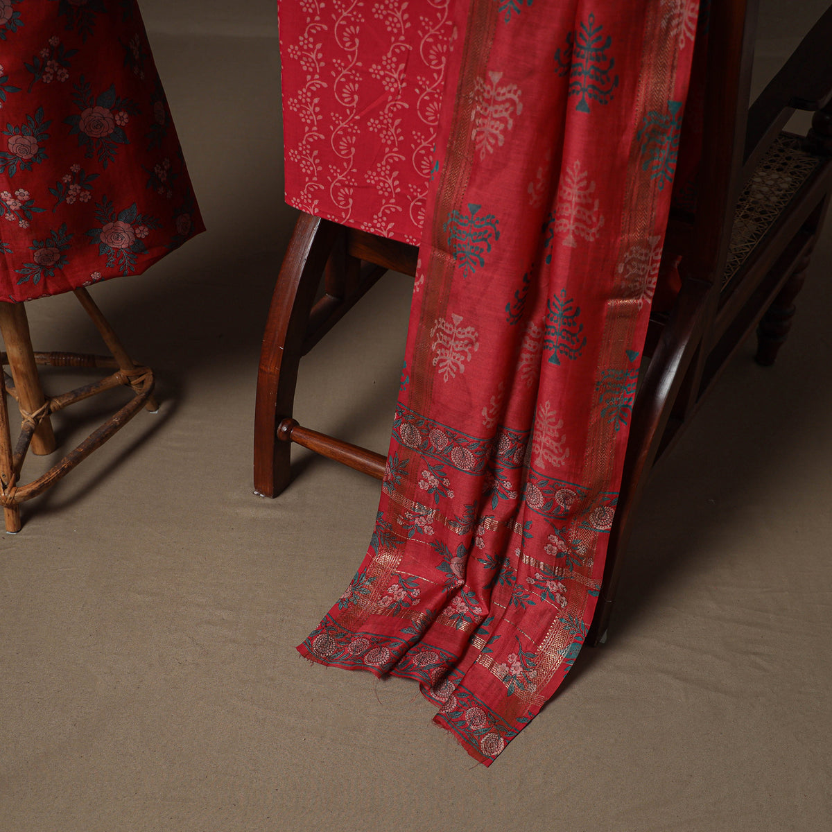 Floral Sanganeri Print Maheshwari Silk Unstitched Dress Material: Kurta, Bottom & Dupatta 04