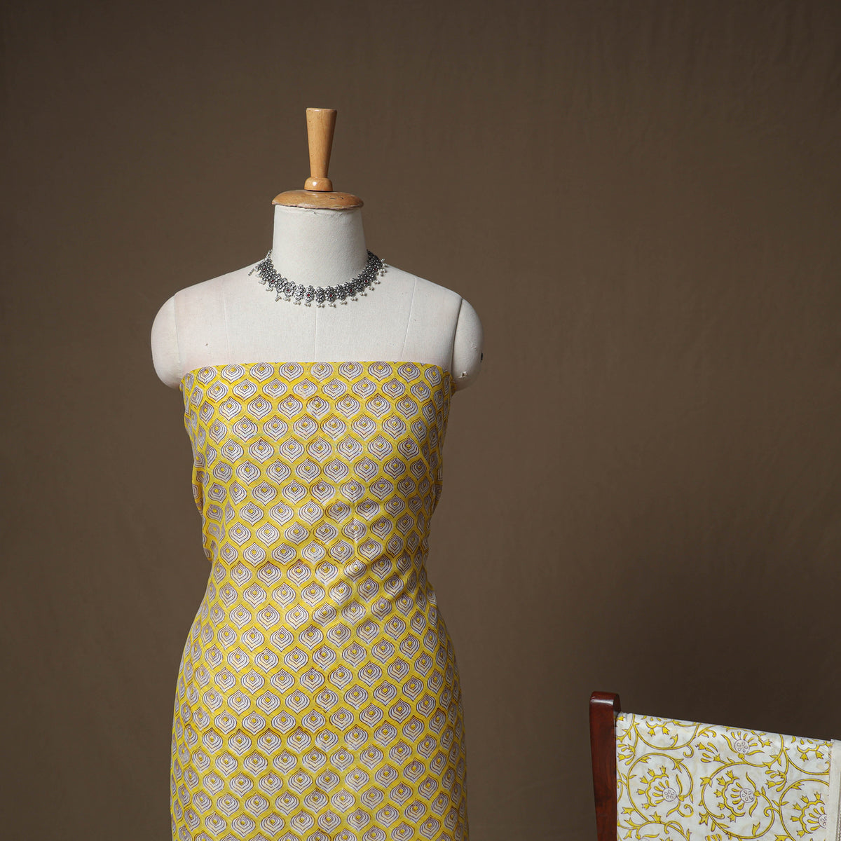 Floral Sanganeri Print Maheshwari Silk Unstitched Dress Material: Kurta, Bottom & Dupatta 06