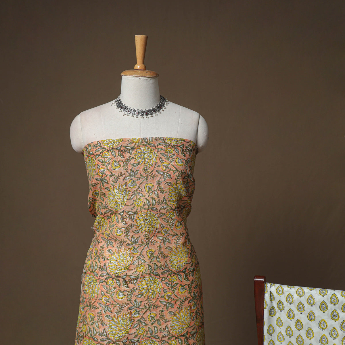 Floral Sanganeri Print Maheshwari Silk Unstitched Dress Material: Kurta, Bottom & Dupatta 07