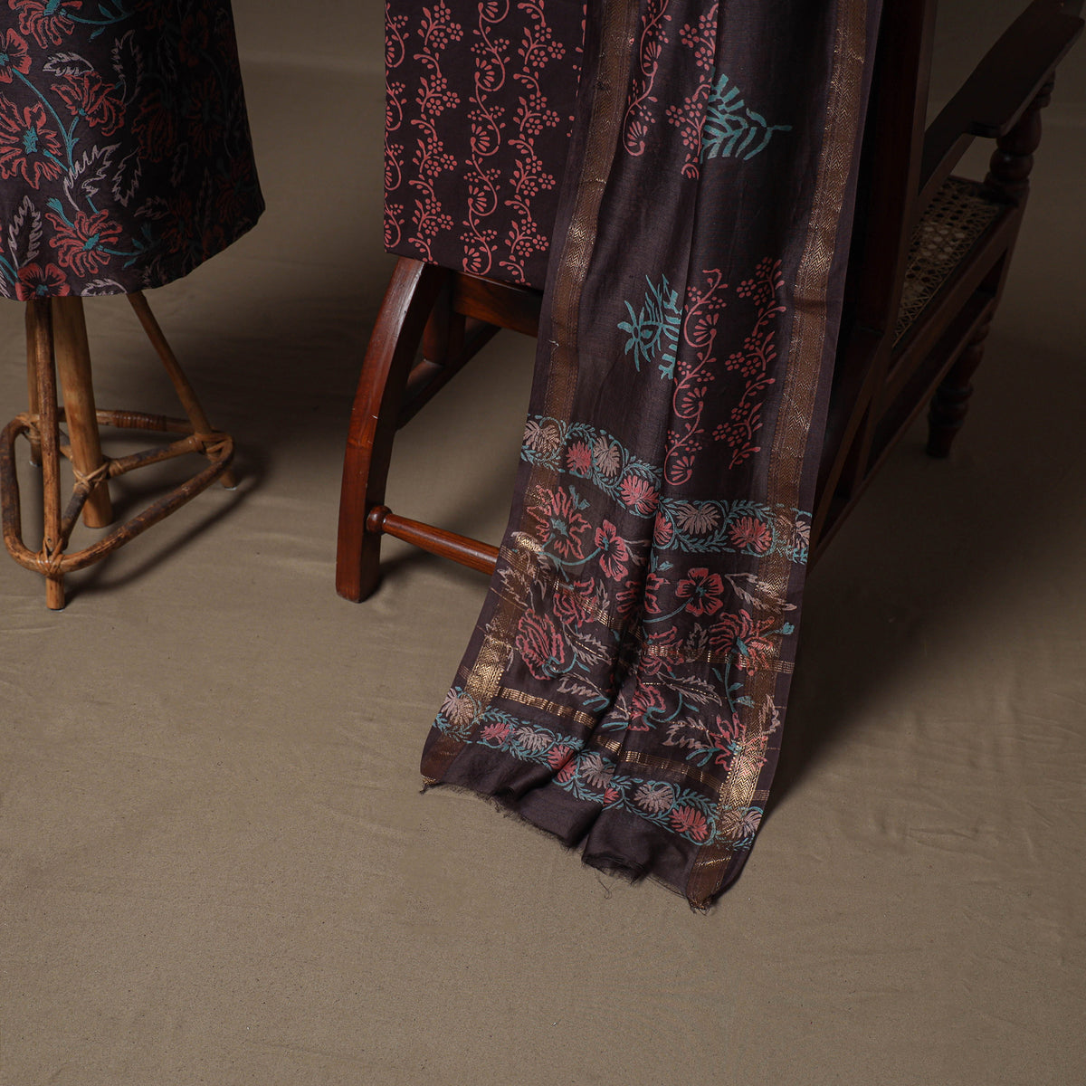 Floral Sanganeri Print Maheshwari Silk Unstitched Dress Material: Kurta, Bottom & Dupatta 09