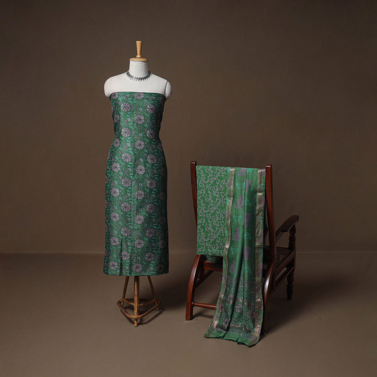 Floral Sanganeri Print Maheshwari Silk Unstitched Dress Material: Kurta, Bottom & Dupatta 10