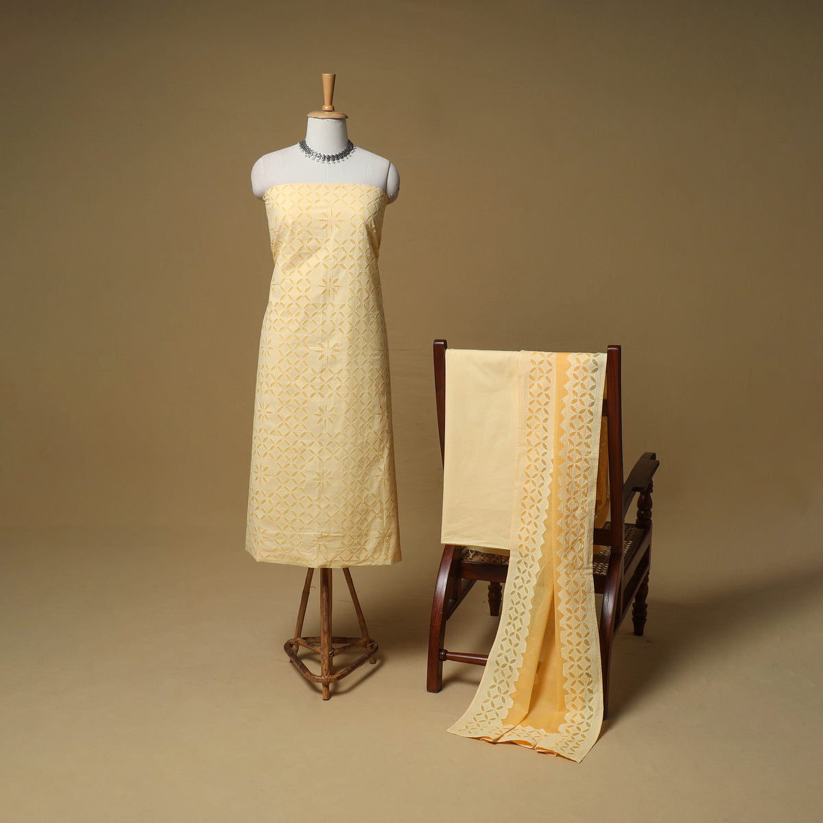 Barmer Applique Cutwork Cotton Unstitched Dress Material: Kurta, Bottom & Dupatta 05